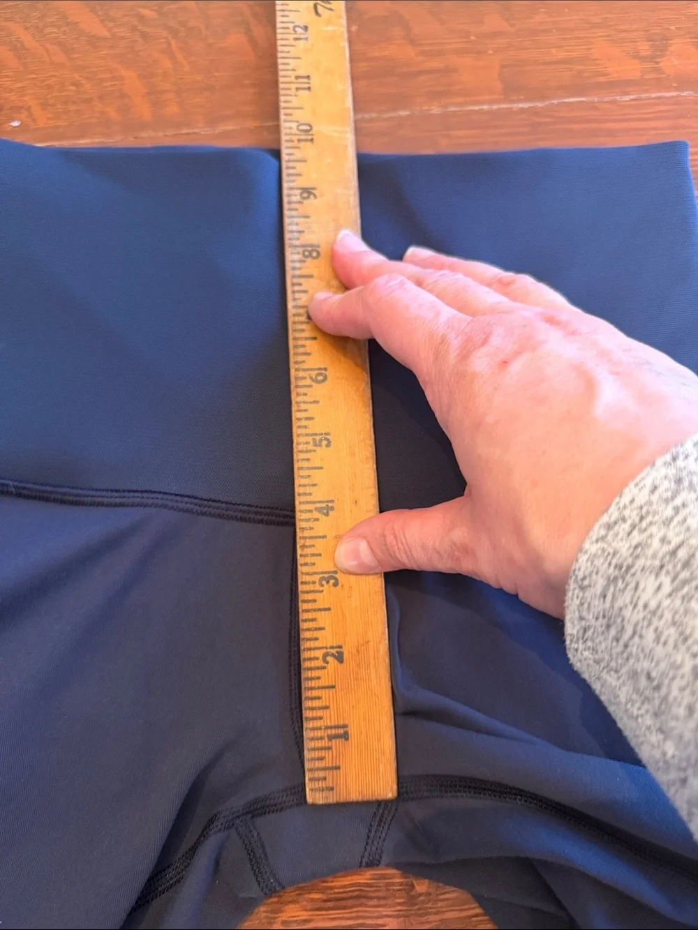 Lululemon Womens Leggings Adjustable Mesh rusching Navy Blue Size 8 High Rise